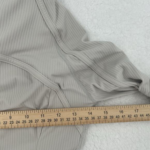 Lululemon Cropped Define Jacket Ribbed Nulu Light Gray Size 2 *Faint Stain* - Picture 5 of 13